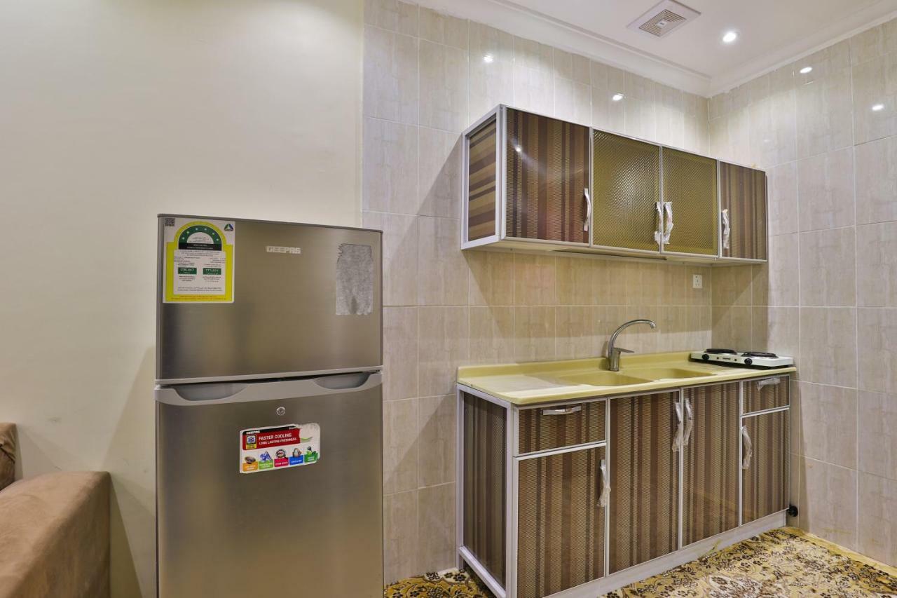 OYO 273 Star Yanbu Hotel Suites Exterior foto